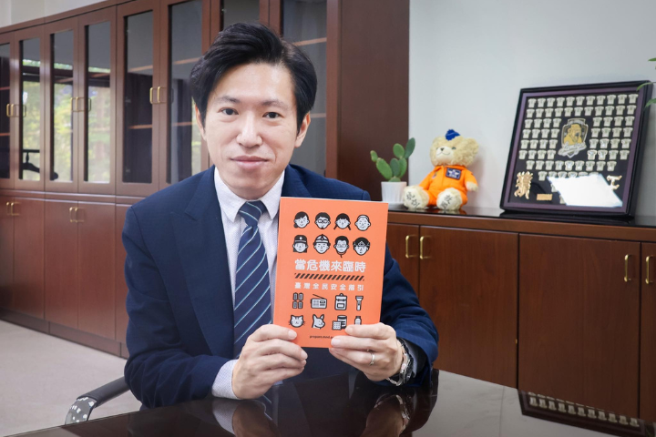 英、燦逆襲？張惇涵獲拱對決張善政　議員曝：賴清德恐難安睡