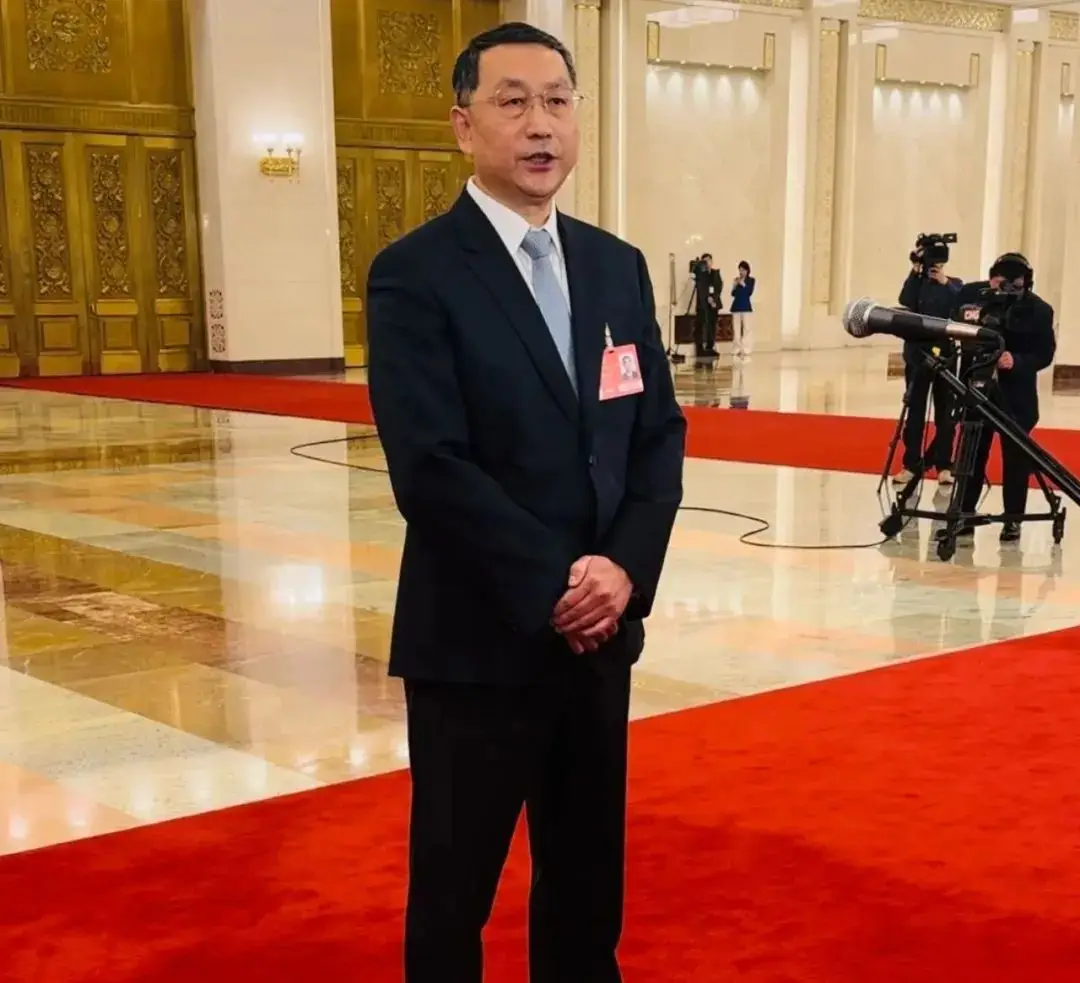 原自然資源部部長關志鷗空降湖北,接替王忠林出任湖北省委書記。圖/取自國際金融報