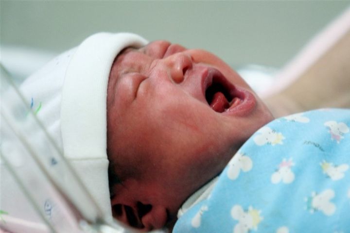 台灣人口連26個月負成長　2月新生兒首度跌破7000