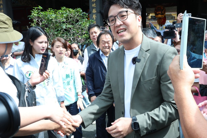 沈伯洋喊「對齊休息時間」改善市政　徐巧芯：沒吃過苦的人幻想烏托邦