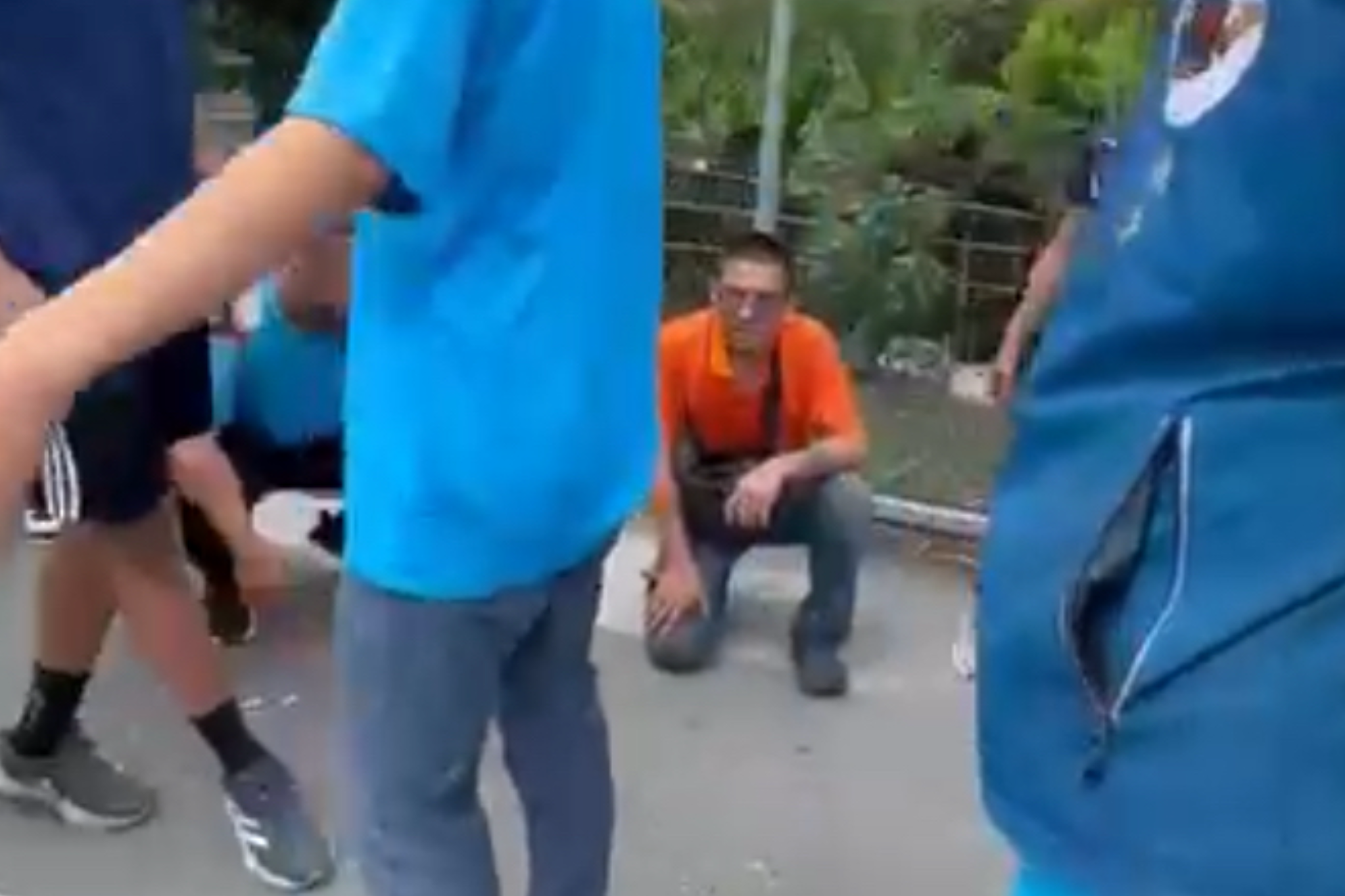 橘衣男子為已有過失致死前科的毒駕駕駛，雖一度獲法官裁定無保請回，但經檢方抗告後已被裁定收押。圖/取自《臉書》社團「員林人大小事」