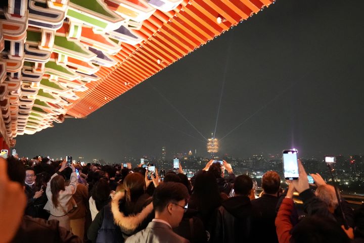 全視角獨家賞台北101煙火　金曲樂團同根生、電音嘻哈嗨翻圓山跨年夜