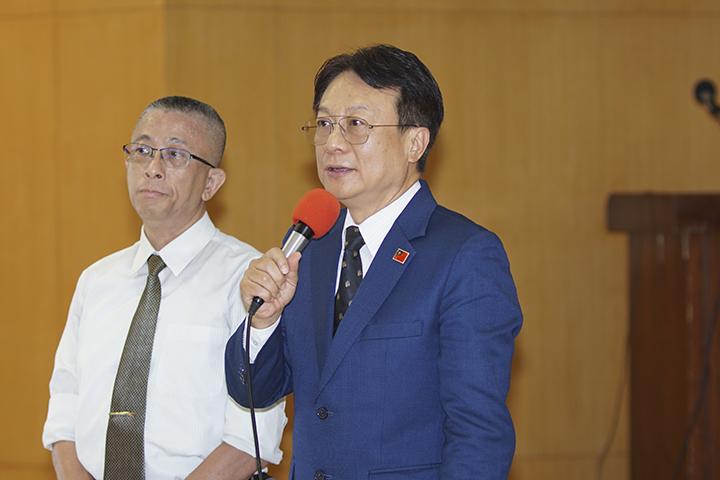 國民黨主席參選爆炸！卓伯源勸退郝龍斌：若當選將讓藍白再分裂