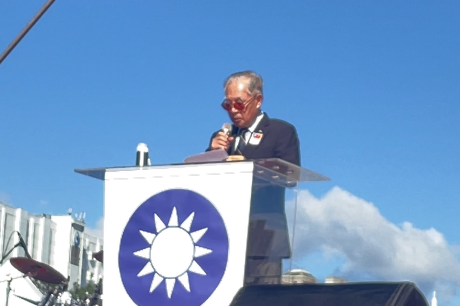 前國防部長伍世文16日致詞指出,戰爭沒有贏家,和平沒有輸家,期盼台海永遠和平並避免發生戰火。圖/記者洪子苓攝