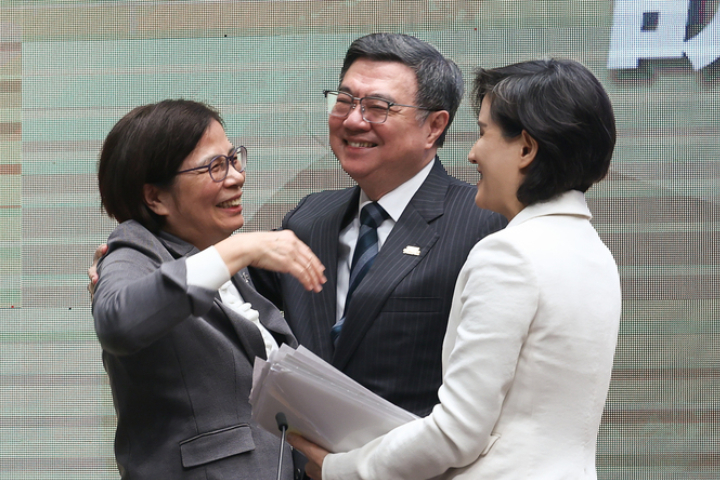 賴政府指台美關稅成果佳　國台辦大酸綠營簽「對美投降書」