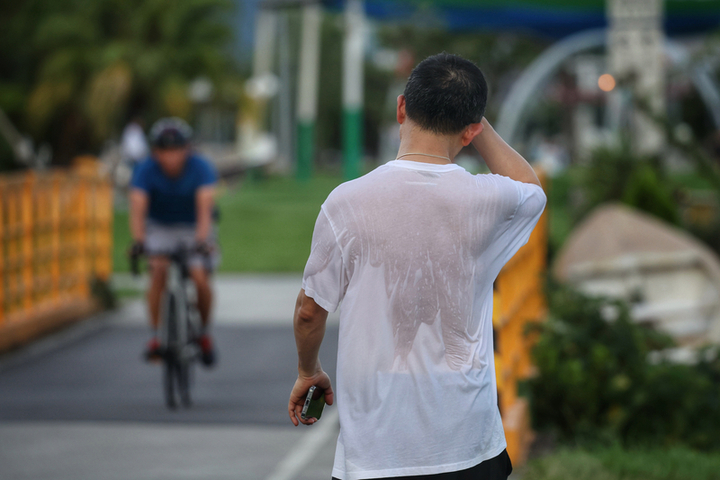 苗栗以南降雨機率高　台東焚風恐現38度極高溫