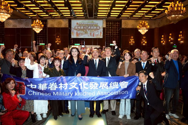 【黃征輝專欄】我為什麼從「反共」到「不反共」