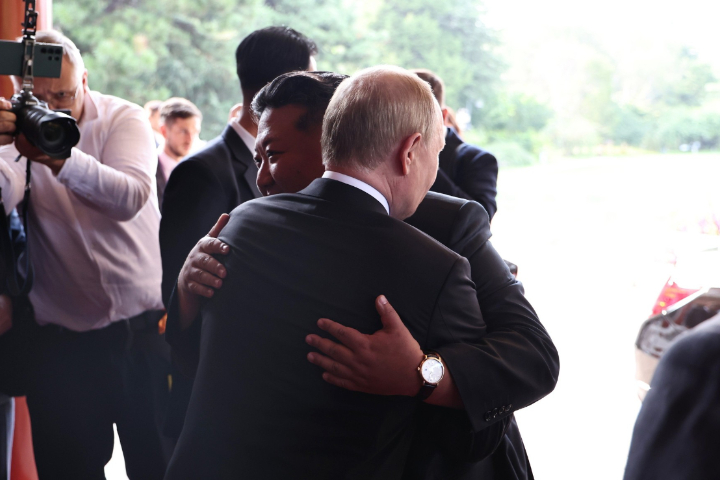 鞏固俄朝同盟　金正恩宣示：無條件支持普丁所有決定