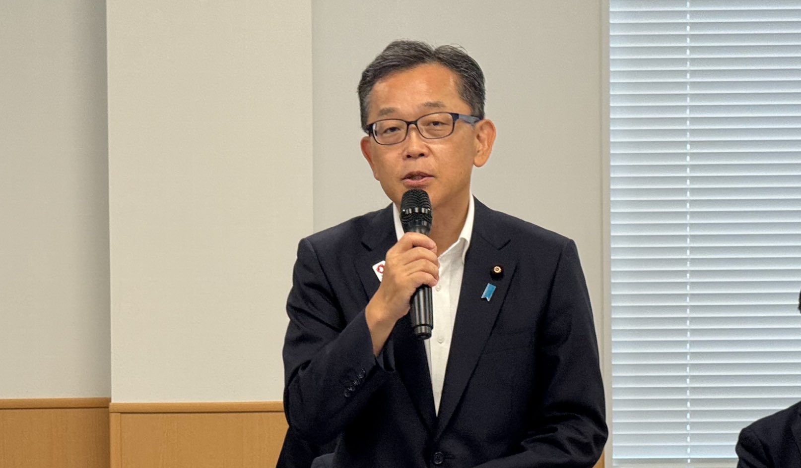 公明黨參議員竹內真二質詢高市首相對台立場,高市直稱依「日中共同聲明」。圖/取自 竹内しんじ X