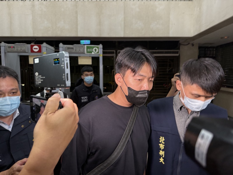 「迷因台式民主」版主、戴姓男工程師目前遭羈押禁見。圖/中央社