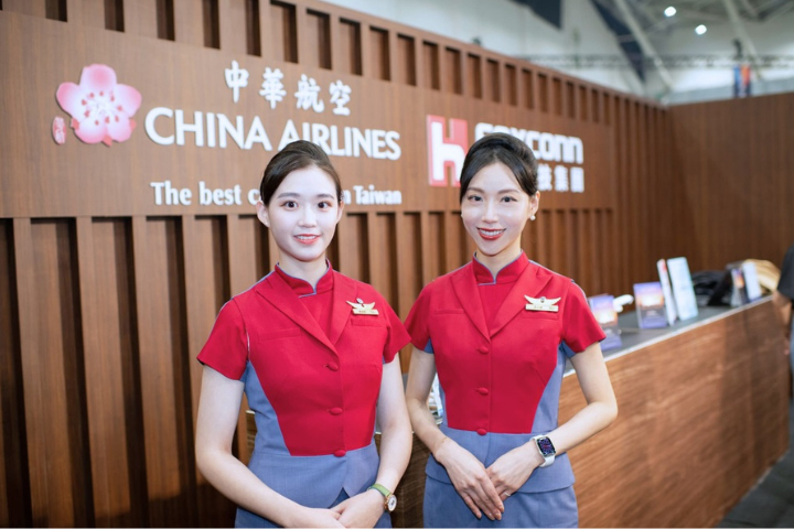 空姐收小橘書問「要打仗？」遭出征　網聲援：校長都說2027了不能問嗎