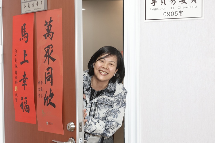 李貞秀炮口猛攻黃國昌　謝立功：演變成與師傅對幹