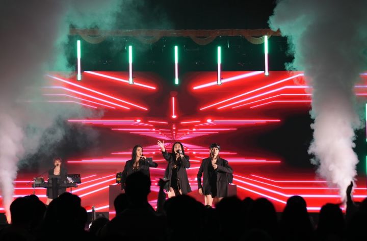 時下電音與流行樂的混搭節奏，結合不斷電的嘻哈SHOW點燃現場狂歡情緒，嗨翻整個圓山跨年夜。圖/圓山大飯店提供