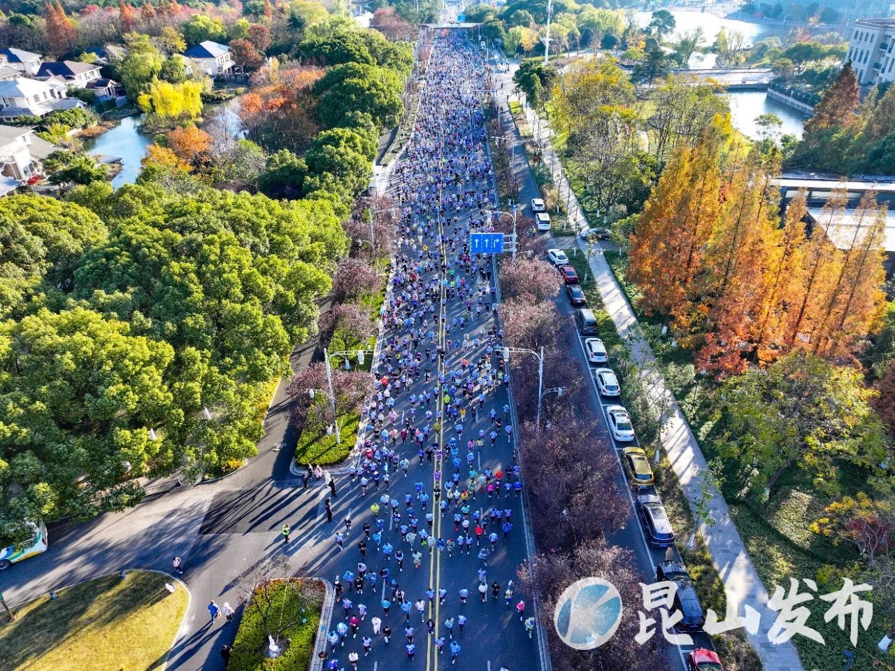 賽道橫跨東西，將昆山城市點位串聯起來。圖/取自昆山發布微博