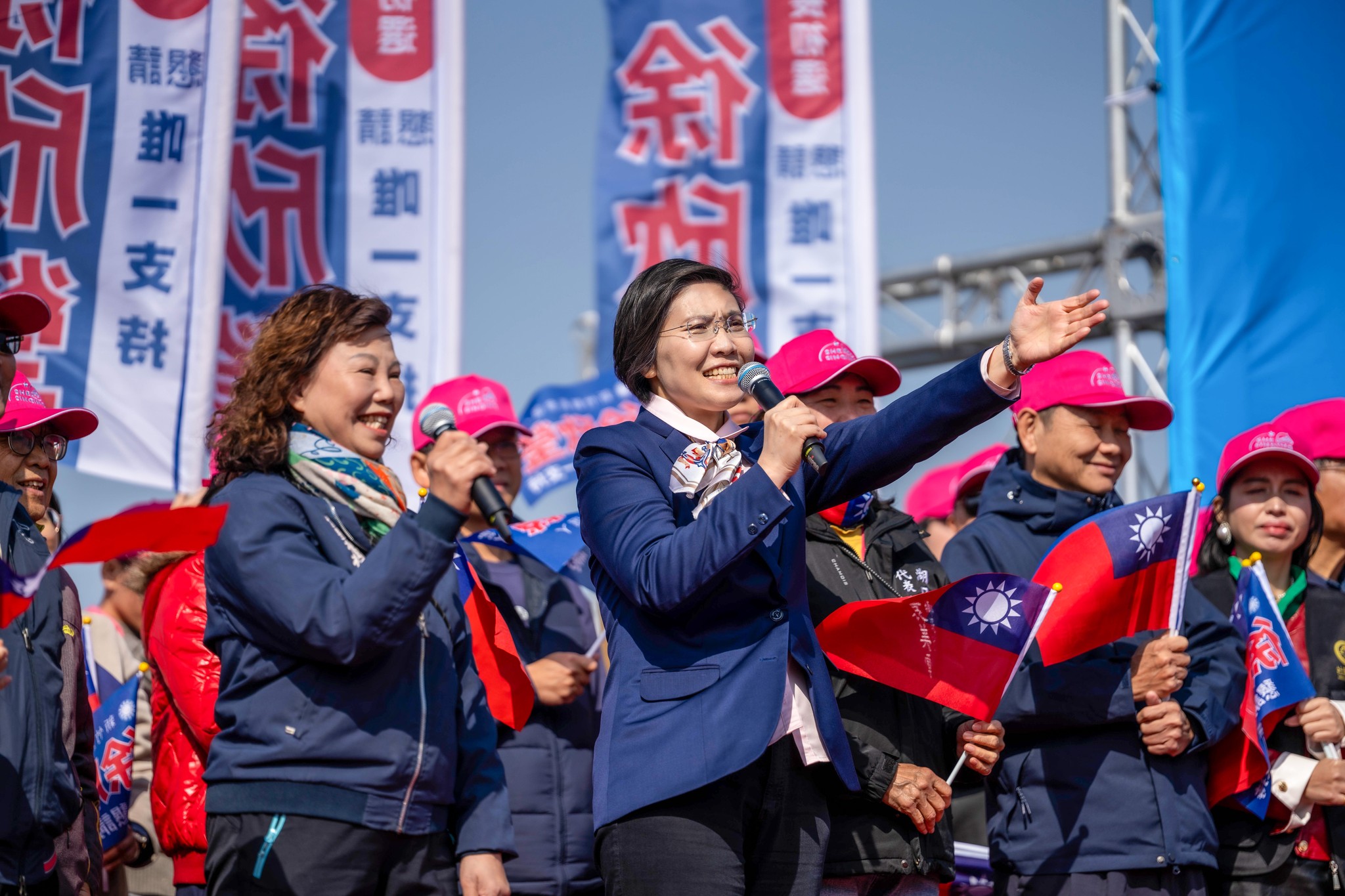 批七三制有瑕疵仍登記！徐欣瑩哽咽：不是妥協　是戰鬥的開始