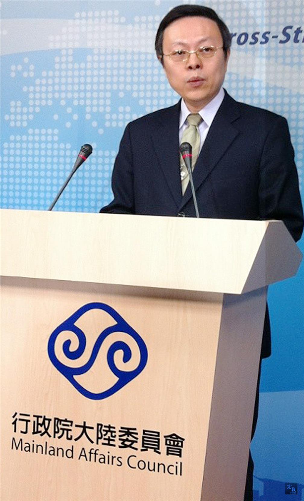 圖為時任陸委會主委王郁琦（圖）2014年8月20日召開記者會，說明前陸委會副主委張顯耀去職風波。圖／取自中華民國僑務委員會