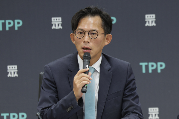 黃國昌：吹哨者協會資金乾乾淨淨「我貼錢在做」