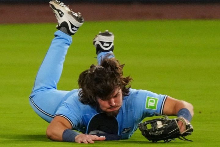 藍鳥將士用命,無論打擊、防守都極為出色圖/取自mlbjapan IG
