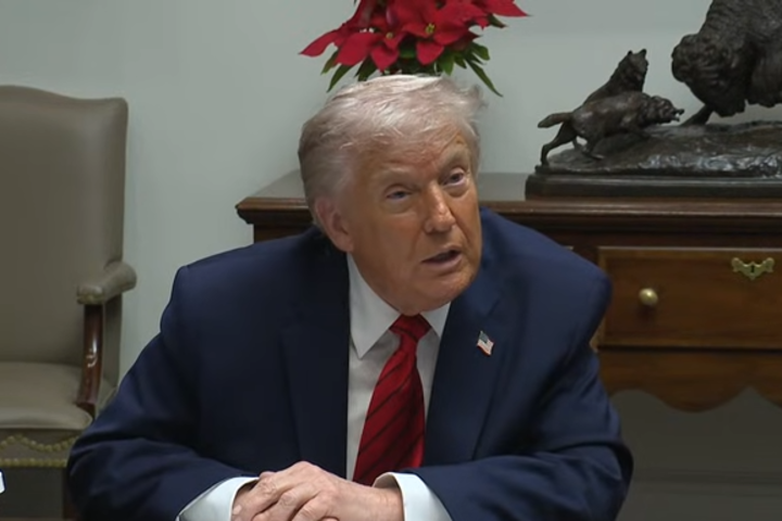 川普再施壓　全副武裝美軍登委內瑞拉大型油輪強行扣船