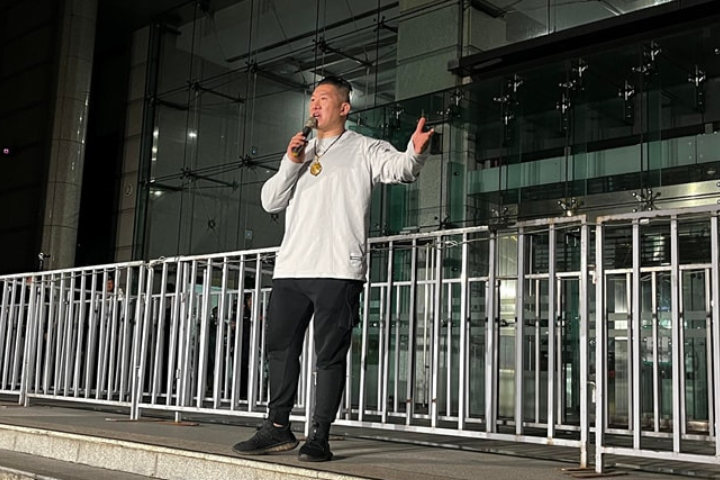 遭3元老「毀滅式爆料」　館長：借百萬遭拒才爆料勒索