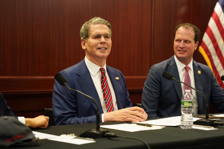 【伊朗危機】美財長貝森特：對伊朗戰爭資金充足　不考慮加稅