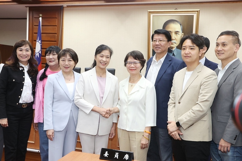 立院召委名單出爐！綠8藍7白1：教文會「藍白合」藍讓白1席