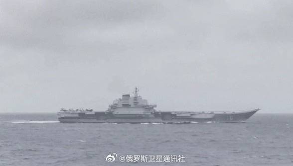 遼寧艦首度參與「聯合利劍-2024B」 對外表明是不折不扣航母