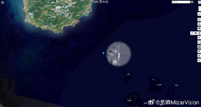 由大陸覓熵科技26日發佈的衛星圖像顯示，航母離開母港海南三亞，往南海方向前進。圖／取自覓熵MizarVision