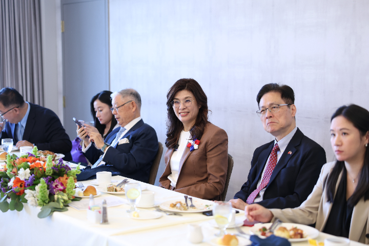 鄭麗文出席舊金山僑界、科技界午餐座談。圖/國民黨提供