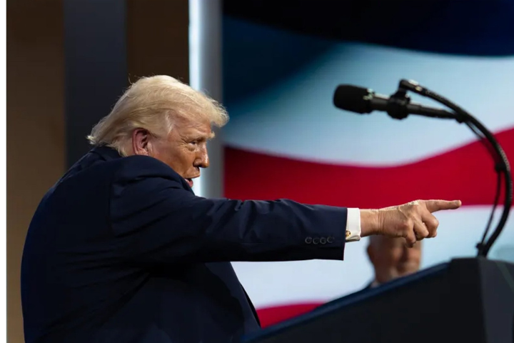 【伊朗危機】川普宣布即刻封鎖荷姆茲海峽　將攔截向伊朗支付通行費船隻