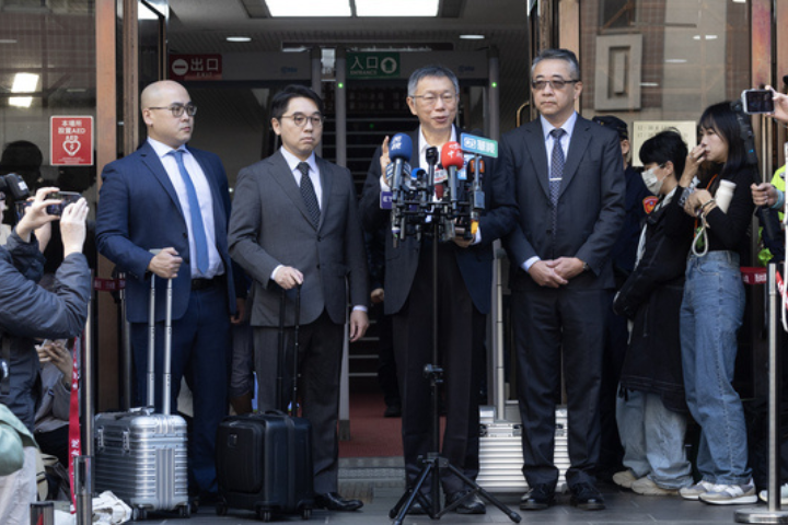 硬碟扣押到鑑識　柯P律師控「空窗12天還外洩綠媒」：證據已污染