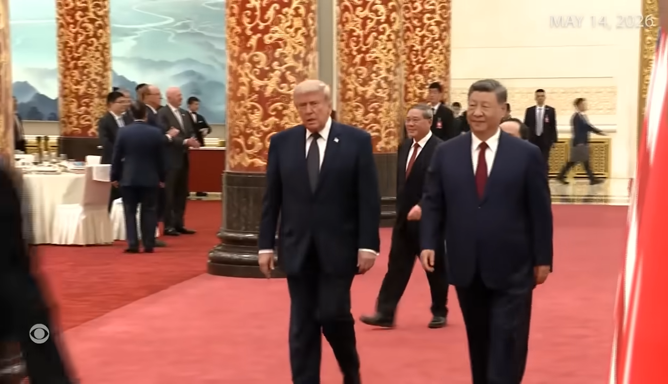 美國總統川普(左)5月14日訪北京時,大陸國家主席習近平(右)以國宴招待。圖/取自Face the Nation YT頻道