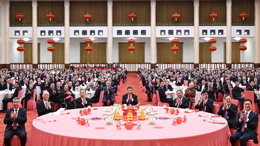 中共中央、國務院在北京人民大會堂舉行「2024年春節團拜會」。圖/取自新華社