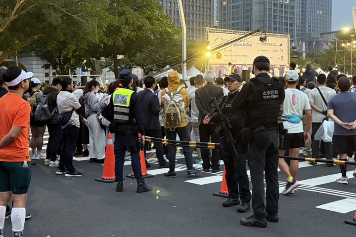 台北馬登場　出動693名警力維安　蔣萬安：絕對確保跑者安全 