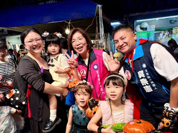 國民黨宜蘭縣長候選人吳宗憲（右）表示，希望結合台北科技產業資源及人工智慧（AI）技術，進一步提升園區發展動能，吸引產業進駐，帶動青年返鄉。圖/取自吳宗憲臉書
