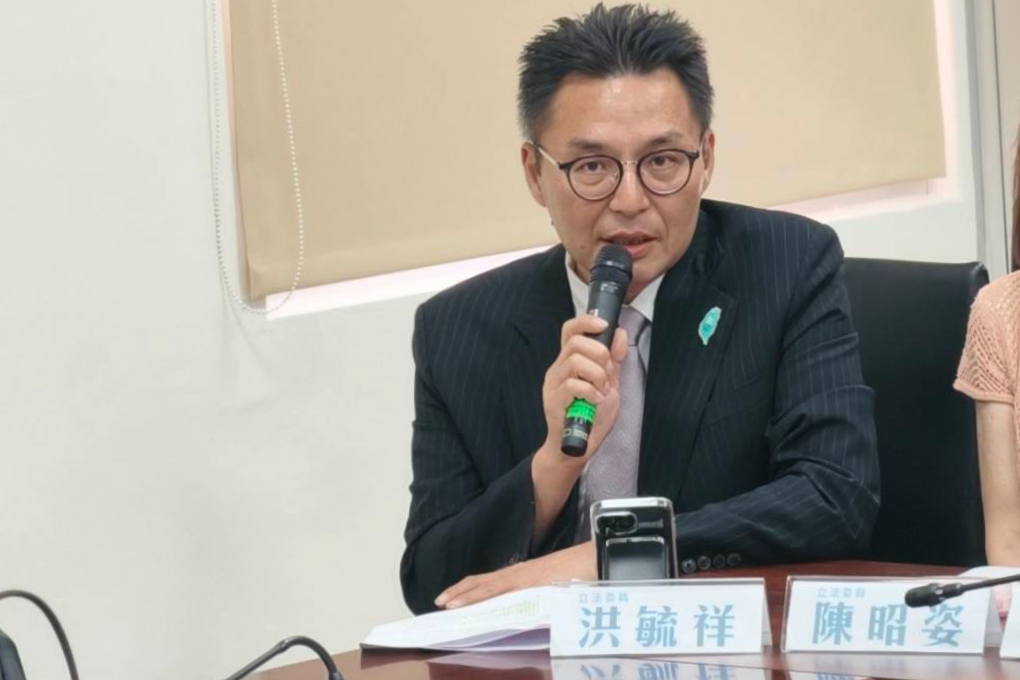 徐國勇訪美批在野黨擋無人機！洪毓祥批駁：別把特別預算當政治工具