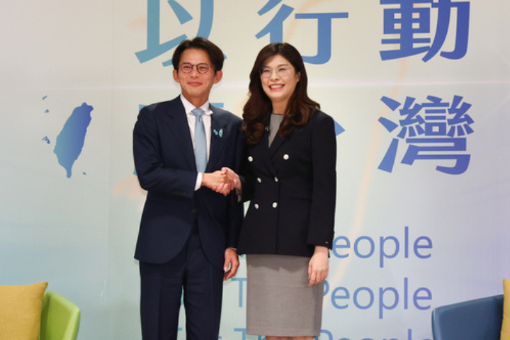 朝野大PK拚出生率！藍白推「國民帳戶」、綠營「轉大人ETF」　孩子成年就有第一筆資本