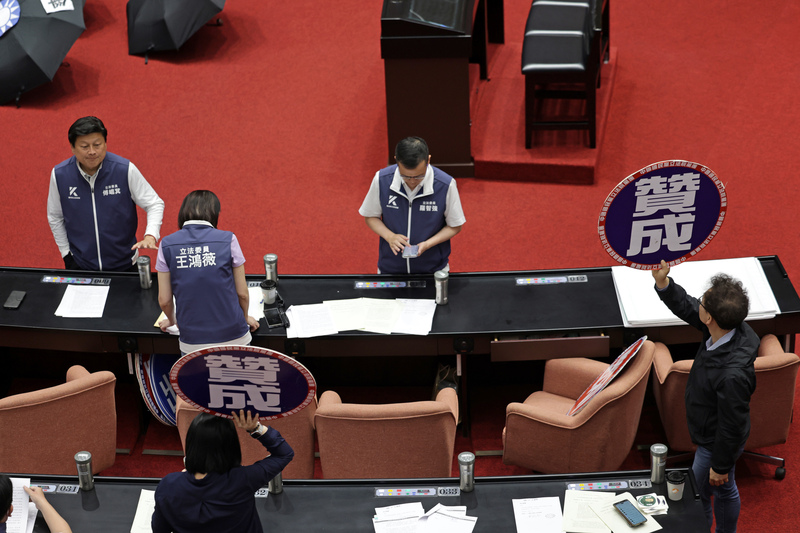 立院延會確定到7月底 攻防再升溫