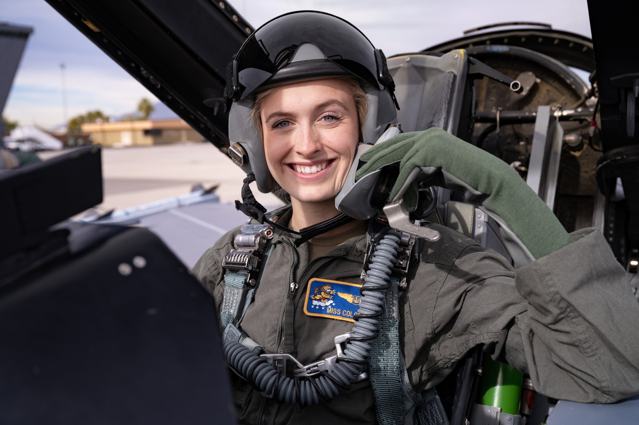 瑪雪擁有駕駛F-16戰機資格，是美國空軍現役女飛官。圖/取自美國空軍官方《推特》
