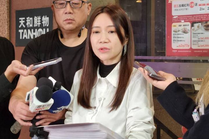 「我長得就是民進黨樣子！」陳怡君自稱寶寶　遭停權2年半仍有望參選