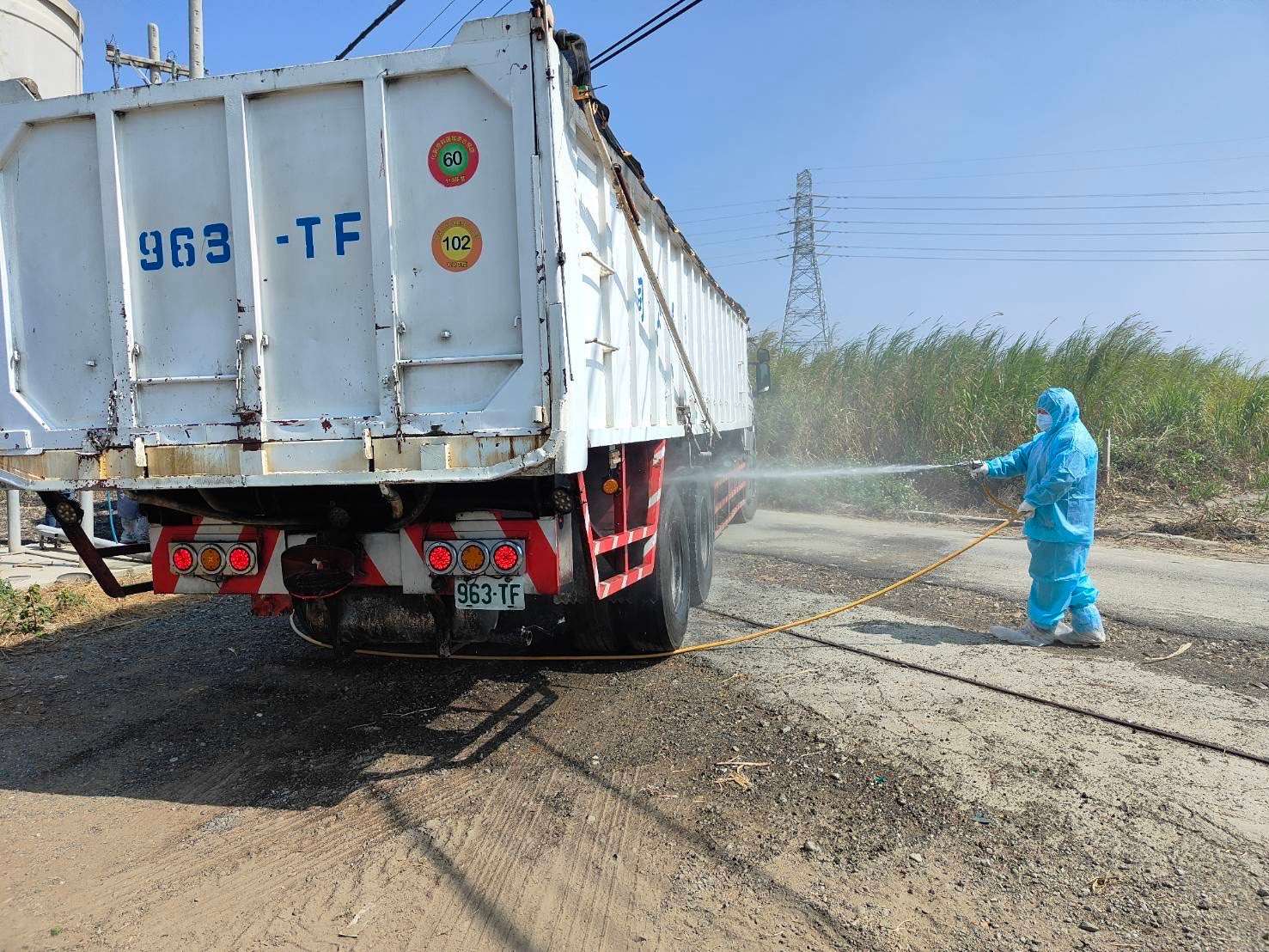 死廢畜禽化製車必須仔細消毒。圖/取自雲林縣動植物防疫所官網