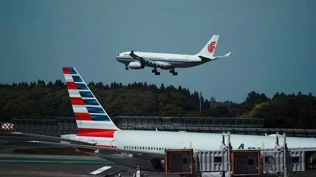 俄羅斯關閉領空，助漲西方航空公司營運成本，但《德國之聲》認為反而對大陸航空公司有利。圖／取自搜狐網