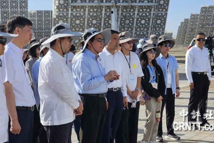 馬英九大陸行壓軸　參觀亞洲最大塔式太陽能電廠