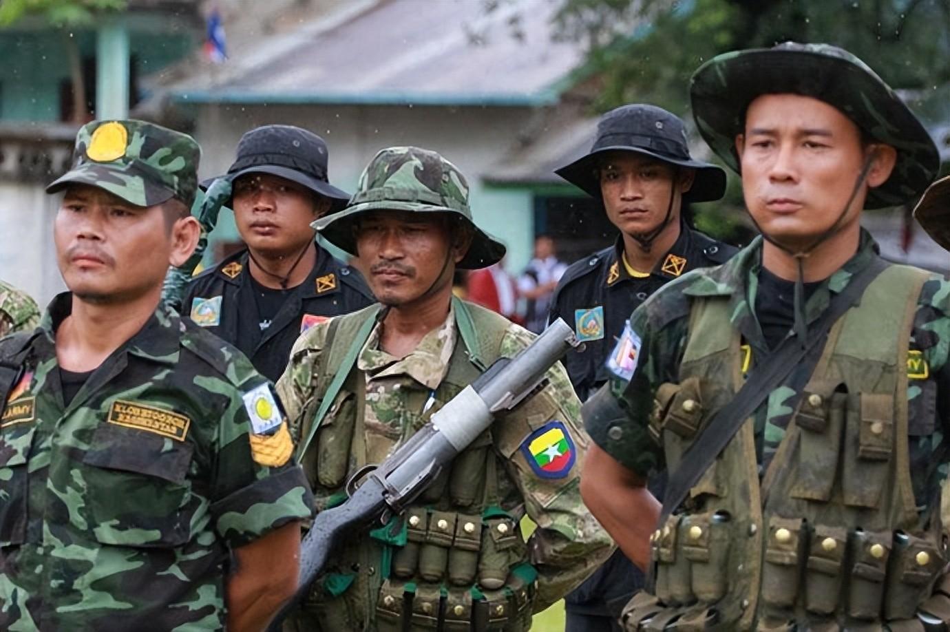 以打擊電信詐騙壯大的緬北果敢同盟軍，近日發起總攻，一場戰事將打響。圖／取自觀察者網