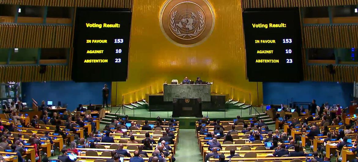 聯合國大會12日以壓倒性票數通過決議，要求以色列對加薩立即人道停火。圖/取自聯合國新聞