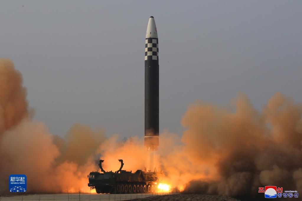 北韓12小時內兩度試射飛彈  日本：射程涵蓋美全境