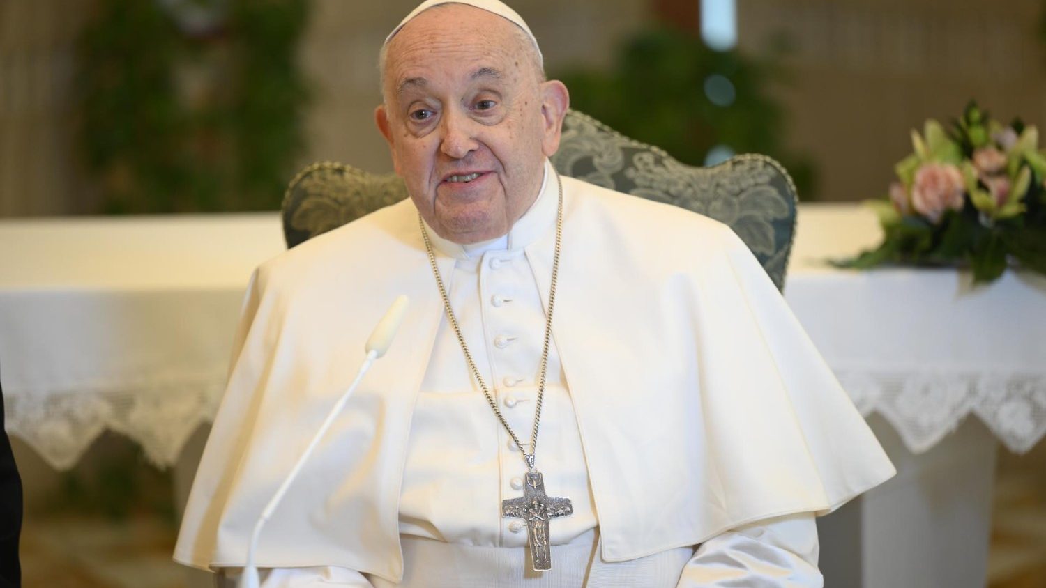 教宗批准 神父可為同性伴侶婚姻送上祝福