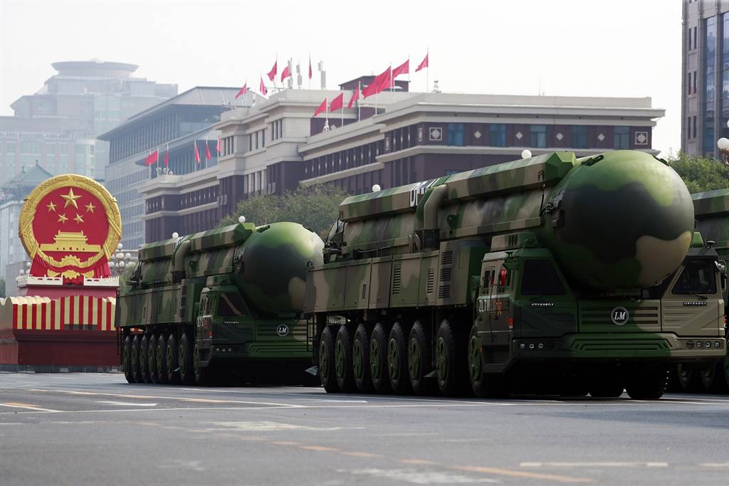 中國大陸的核彈頭庫存從去年的410枚增加到500枚。圖/取自中新社