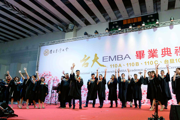 【梅花MBA 】晉升要選「好員工」  還是能打勝仗的「英雄」？