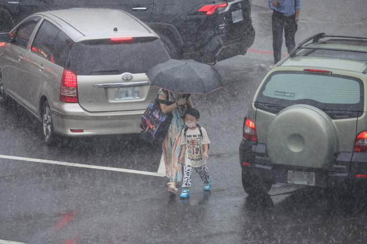 未來一周全台都有降下午後雷陣雨的可能。圖/取自中央社